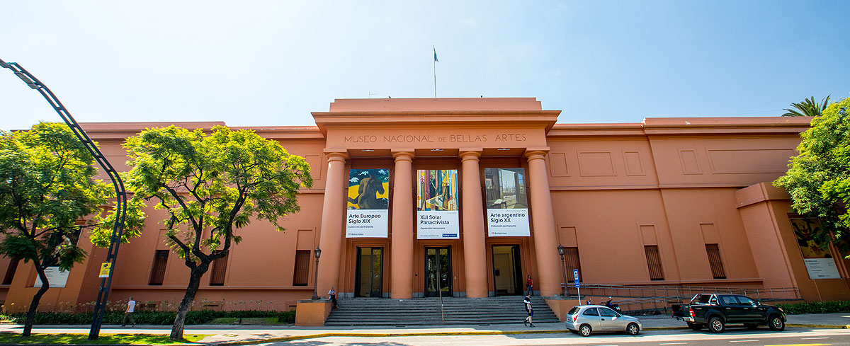 Fachada del Museo Nacional de Bellas Artes de Buenos Aires